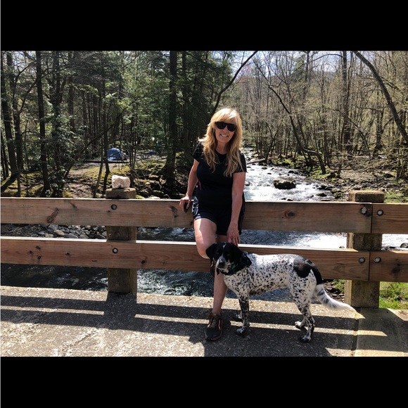 Meet your Posher, Becky - Picture 1 of 5